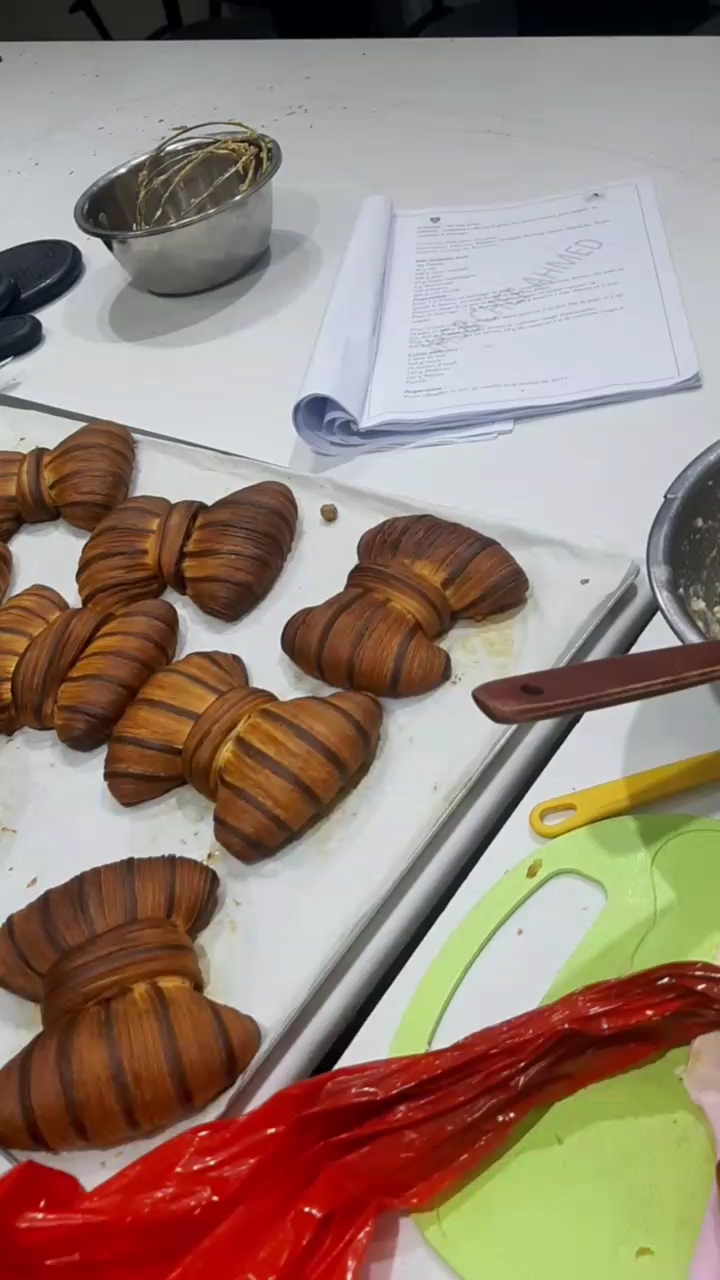 كرواسون بالزبدة